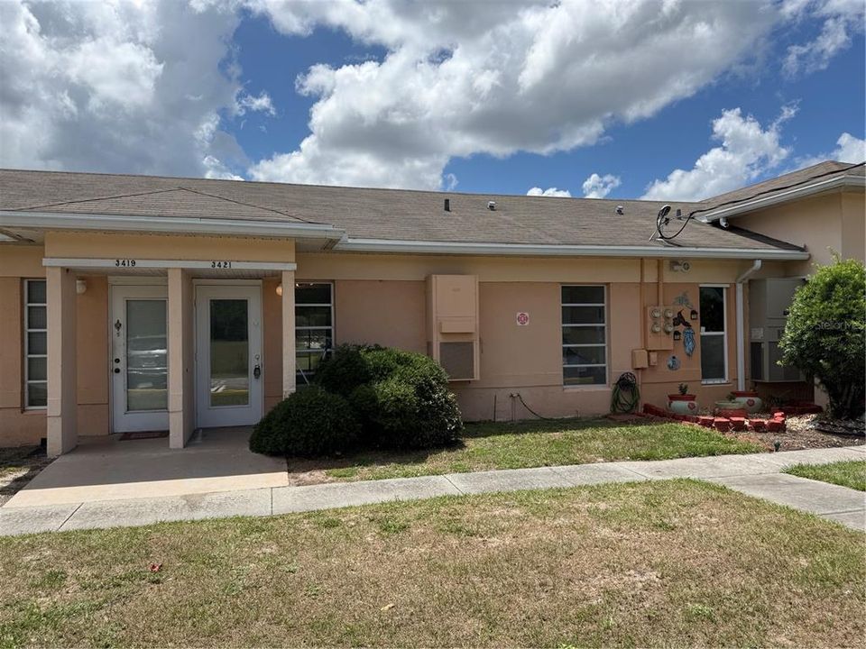 For Sale: $119,700 (1 beds, 1 baths, 648 Square Feet)