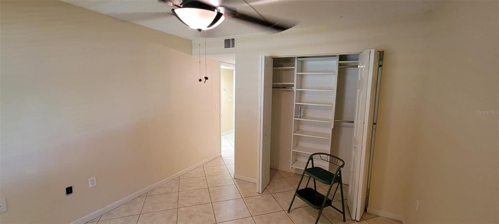 For Sale: $170,000 (2 beds, 2 baths, 897 Square Feet)