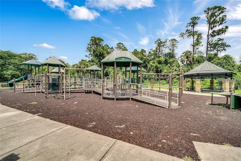 For Sale: $170,000 (2 beds, 2 baths, 897 Square Feet)