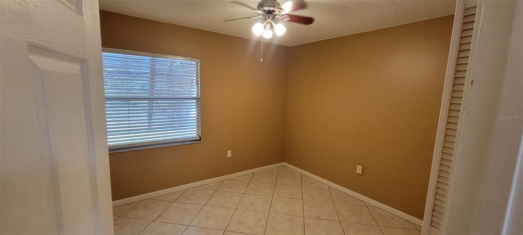For Sale: $170,000 (2 beds, 2 baths, 897 Square Feet)