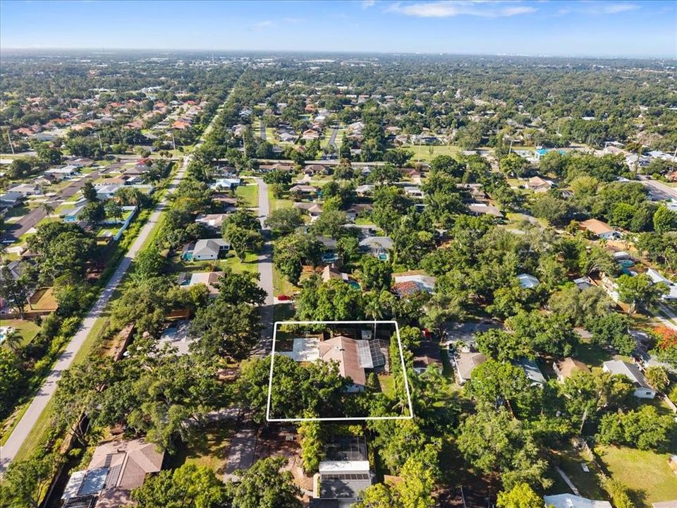 En Venta: $599,900 (3 camas, 2 baños, 2085 Pies cuadrados)