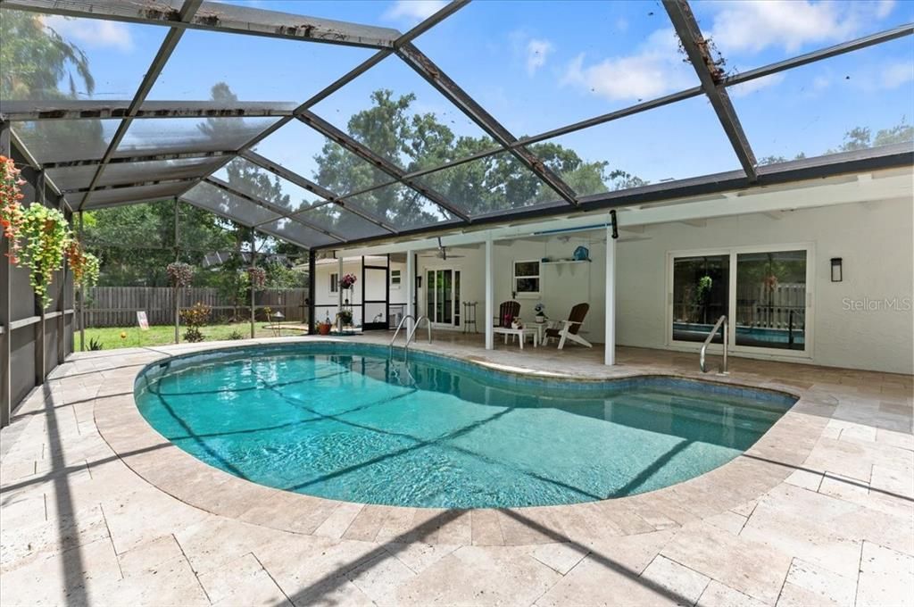 En Venta: $599,900 (3 camas, 2 baños, 2085 Pies cuadrados)
