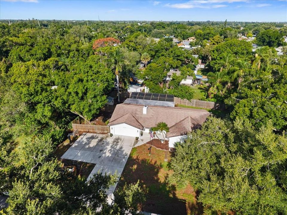 En Venta: $599,900 (3 camas, 2 baños, 2085 Pies cuadrados)