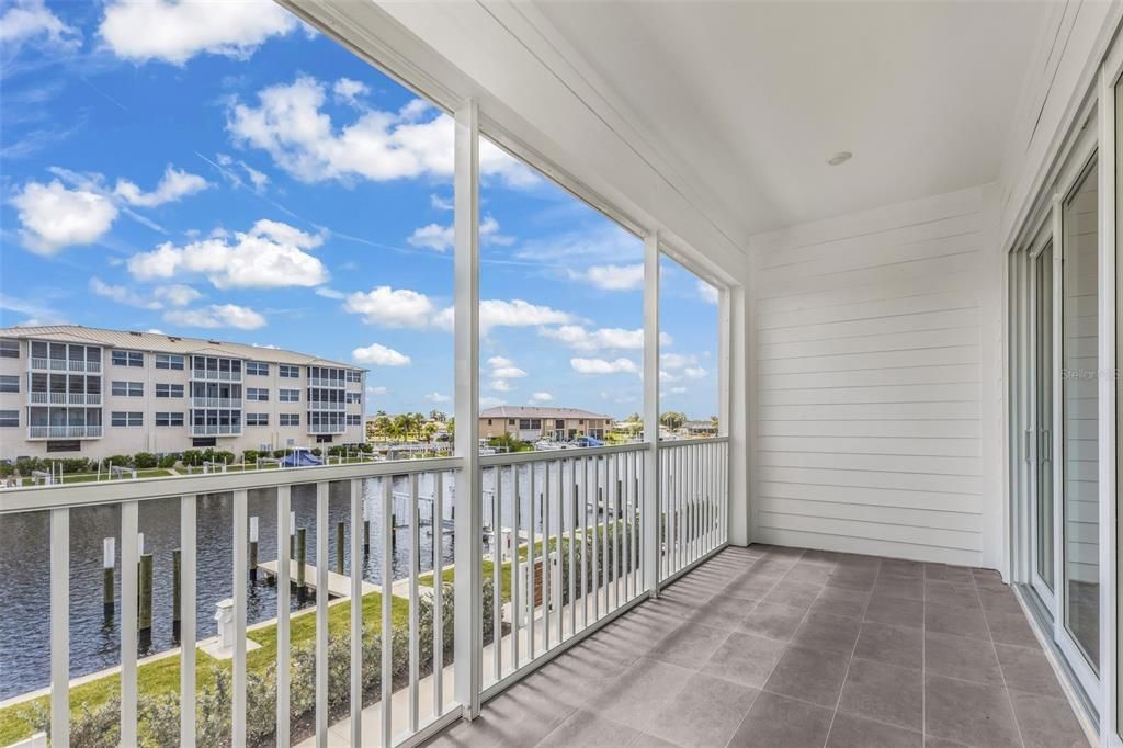 For Sale: $544,000 (4 beds, 3 baths, 1867 Square Feet)