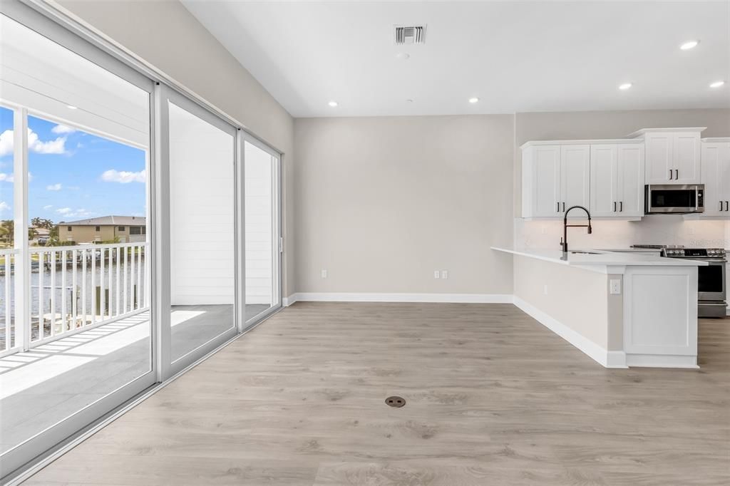For Sale: $544,000 (4 beds, 3 baths, 1867 Square Feet)