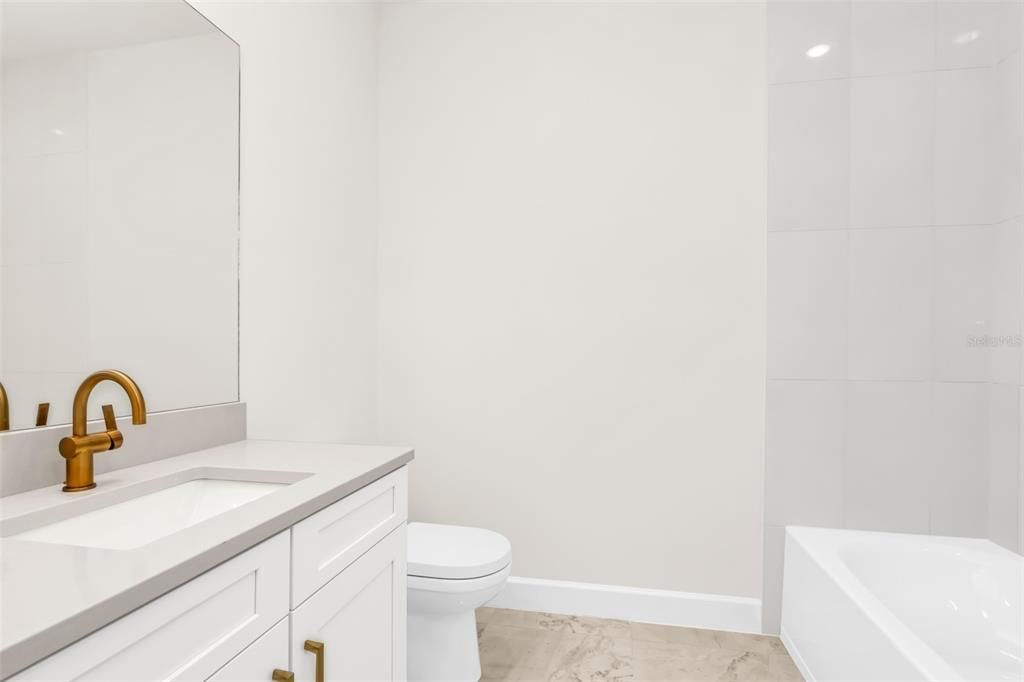 For Sale: $546,000 (4 beds, 3 baths, 1867 Square Feet)