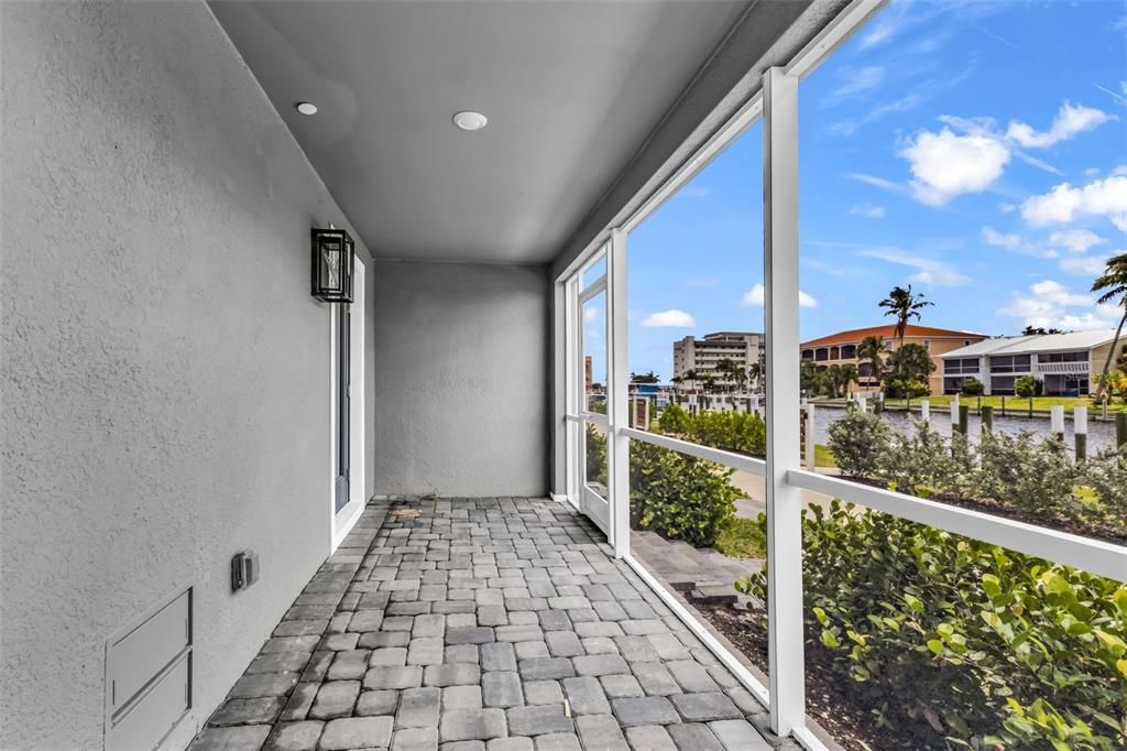 For Sale: $546,000 (4 beds, 3 baths, 1867 Square Feet)