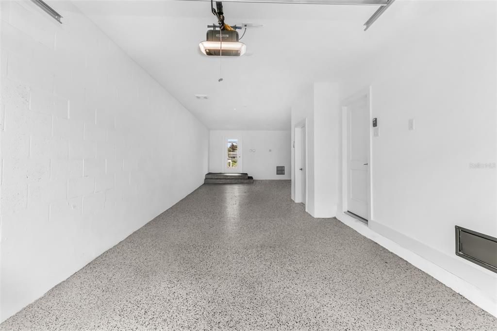 For Sale: $546,000 (4 beds, 3 baths, 1867 Square Feet)