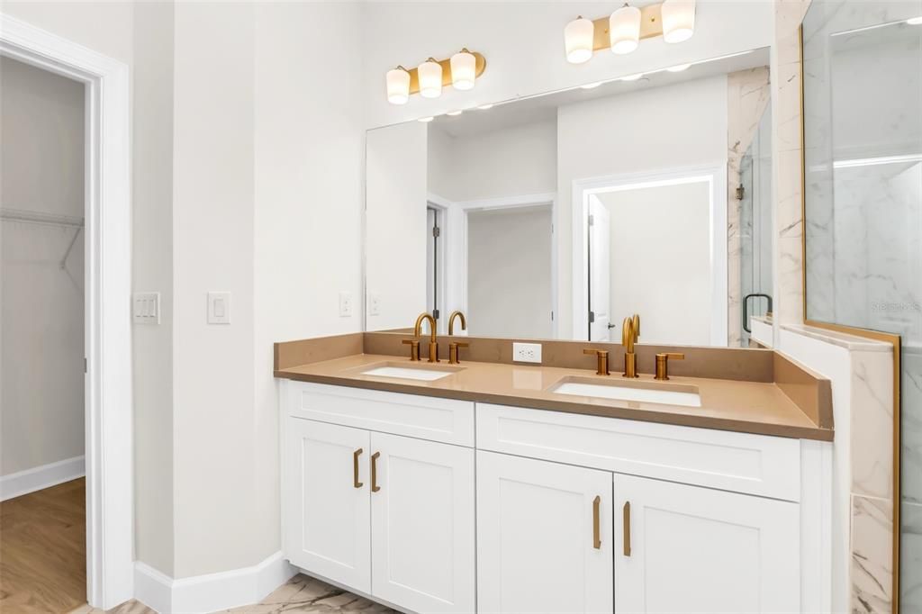 For Sale: $546,000 (4 beds, 3 baths, 1867 Square Feet)