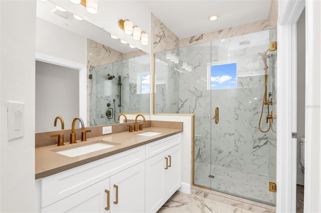 For Sale: $546,000 (4 beds, 3 baths, 1867 Square Feet)