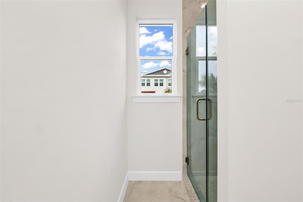For Sale: $546,000 (4 beds, 3 baths, 1867 Square Feet)