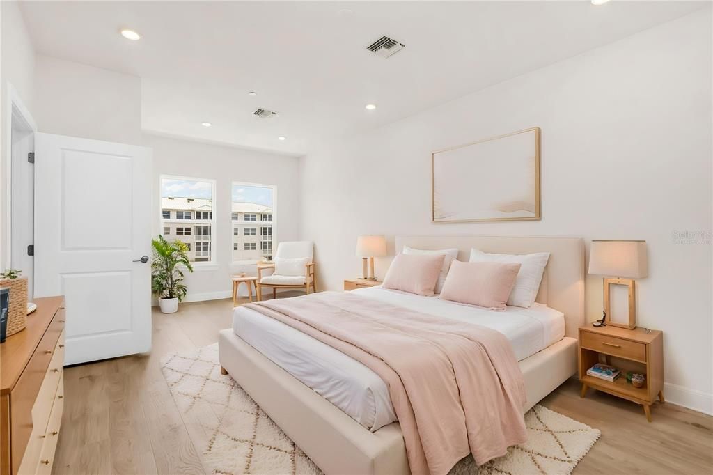 For Sale: $546,000 (4 beds, 3 baths, 1867 Square Feet)