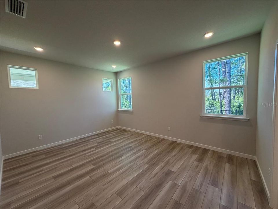 For Sale: $454,990 (4 beds, 3 baths, 2319 Square Feet)