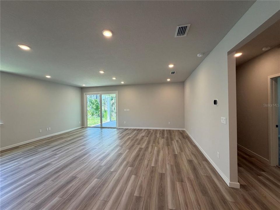 For Sale: $454,990 (4 beds, 3 baths, 2319 Square Feet)