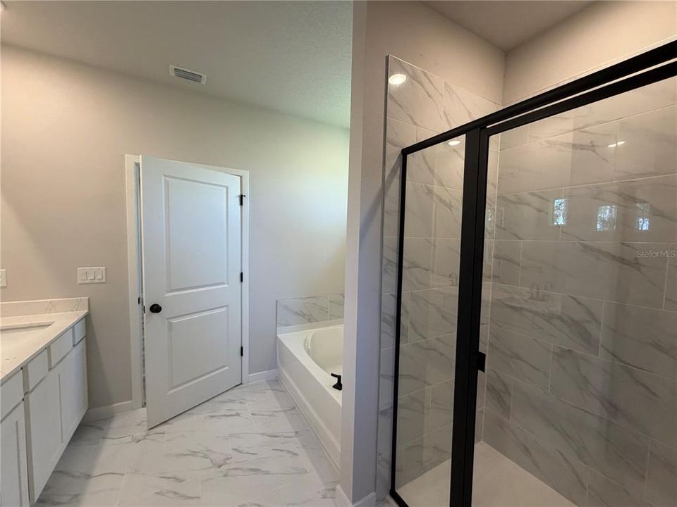 For Sale: $454,990 (4 beds, 3 baths, 2319 Square Feet)
