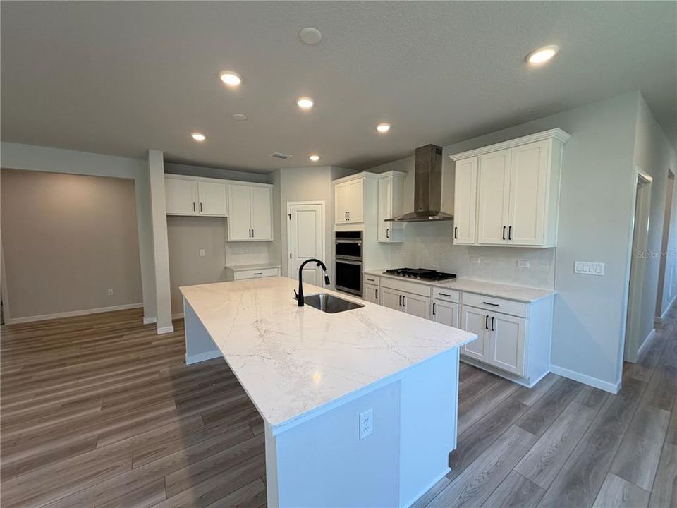 For Sale: $454,990 (4 beds, 3 baths, 2319 Square Feet)