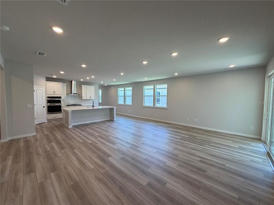 For Sale: $454,990 (4 beds, 3 baths, 2319 Square Feet)