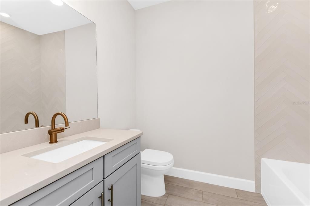 For Sale: $544,000 (4 beds, 3 baths, 1867 Square Feet)