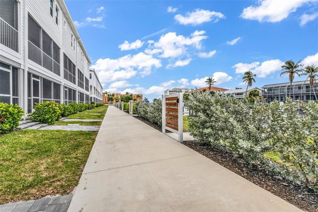 For Sale: $544,000 (4 beds, 3 baths, 1867 Square Feet)