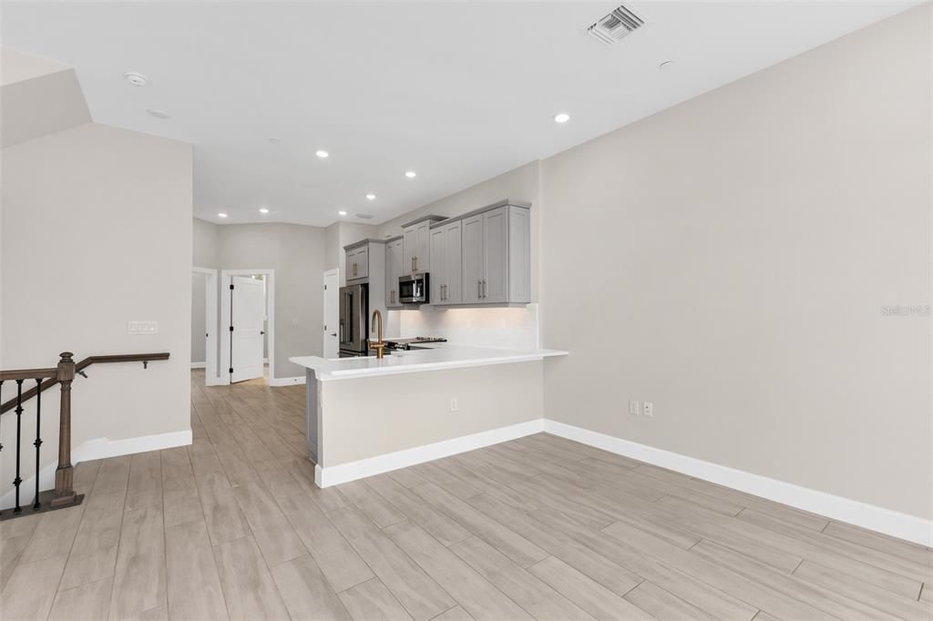 For Sale: $544,000 (4 beds, 3 baths, 1867 Square Feet)
