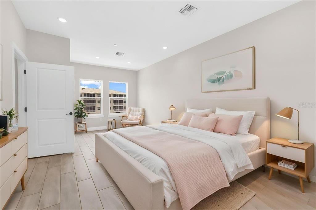 For Sale: $544,000 (4 beds, 3 baths, 1867 Square Feet)