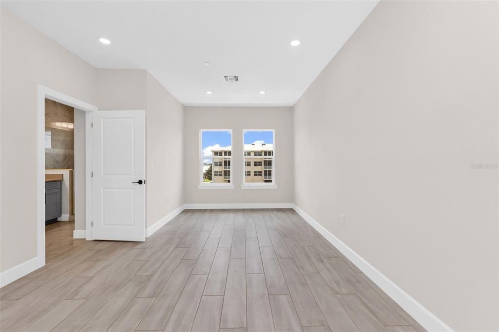 For Sale: $544,000 (4 beds, 3 baths, 1867 Square Feet)