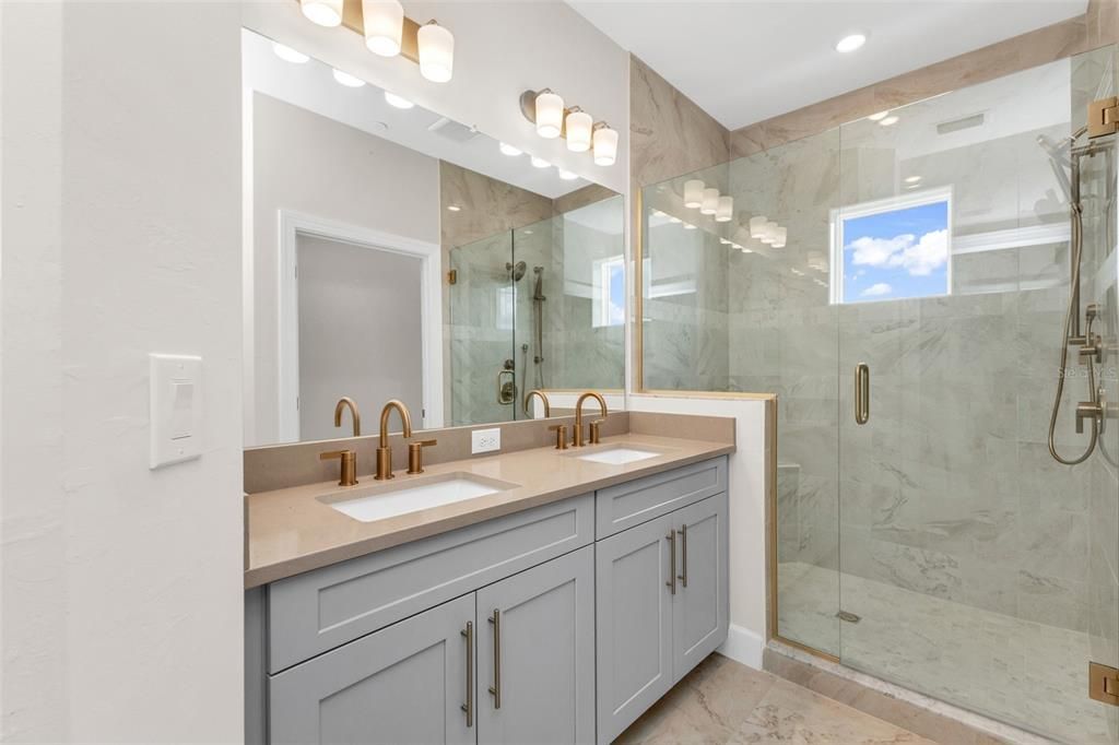 For Sale: $544,000 (4 beds, 3 baths, 1867 Square Feet)