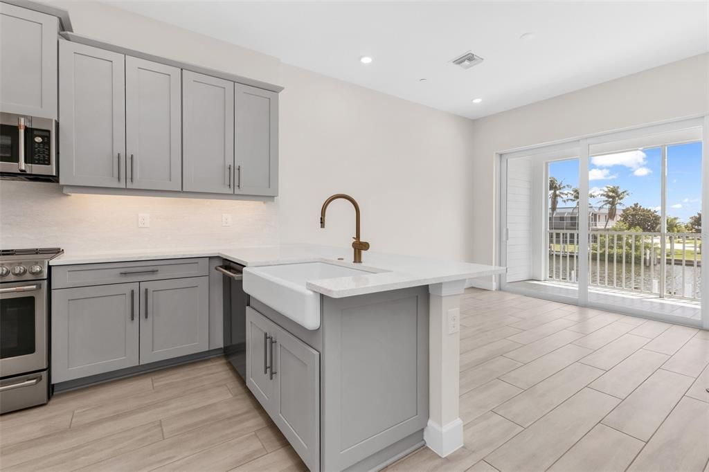 For Sale: $544,000 (4 beds, 3 baths, 1867 Square Feet)