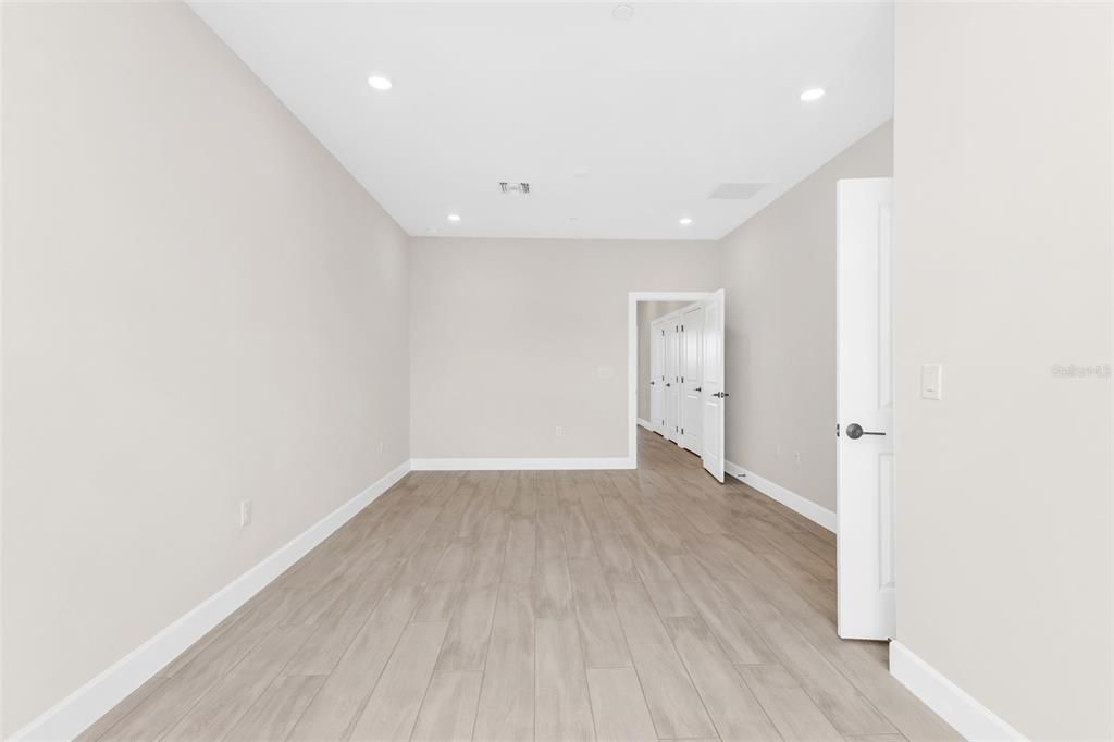 For Sale: $544,000 (4 beds, 3 baths, 1867 Square Feet)