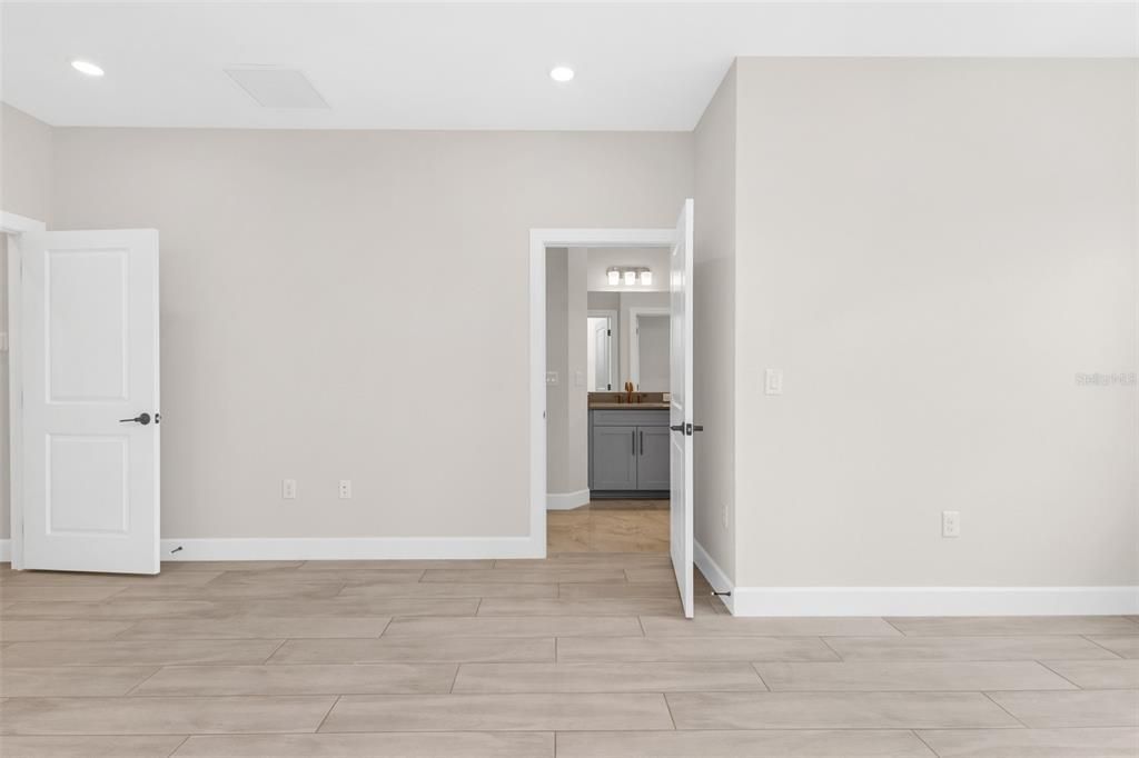 For Sale: $544,000 (4 beds, 3 baths, 1867 Square Feet)