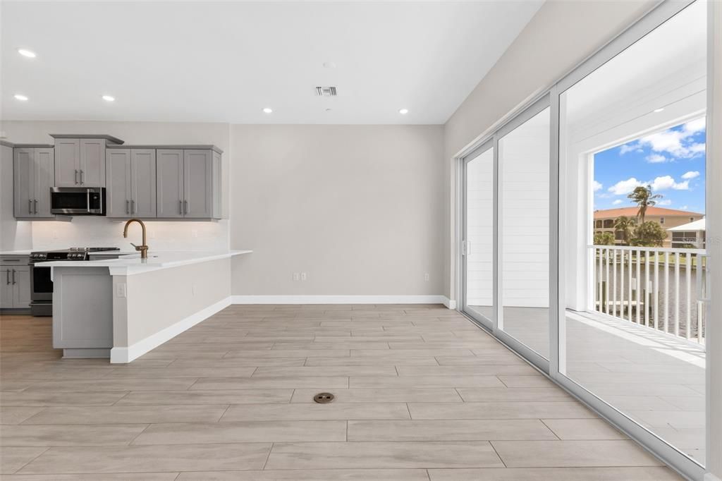 For Sale: $544,000 (4 beds, 3 baths, 1867 Square Feet)