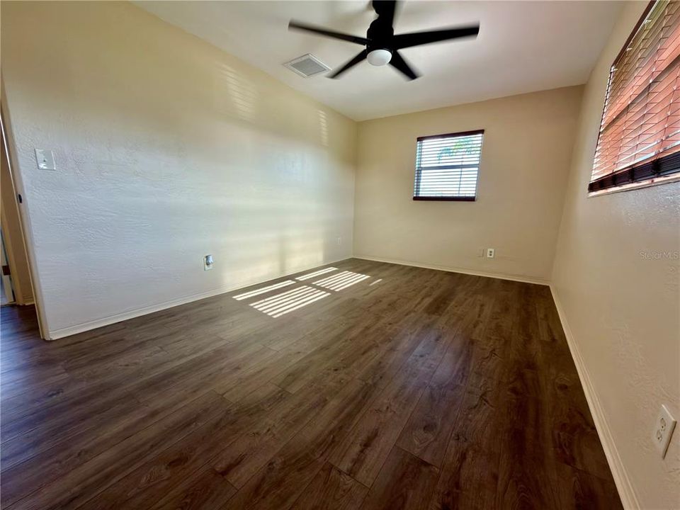 В аренду: $2,690 (3 спален, 2 ванн, 1056 Квадратных фут)