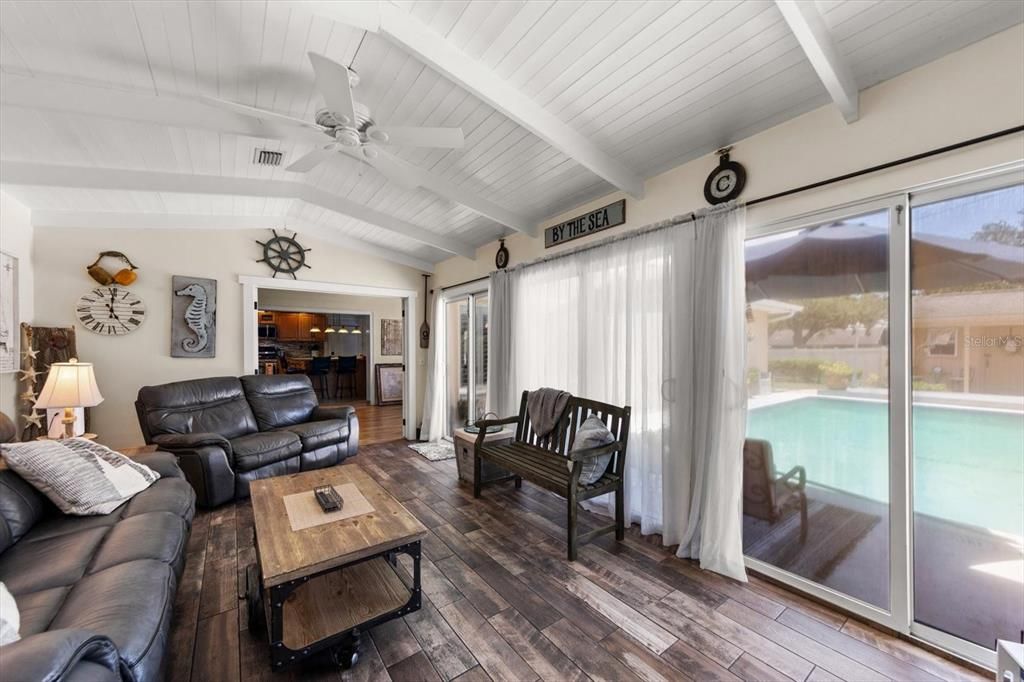 Active With Contract: $539,000 (2 beds, 2 baths, 1883 Square Feet)