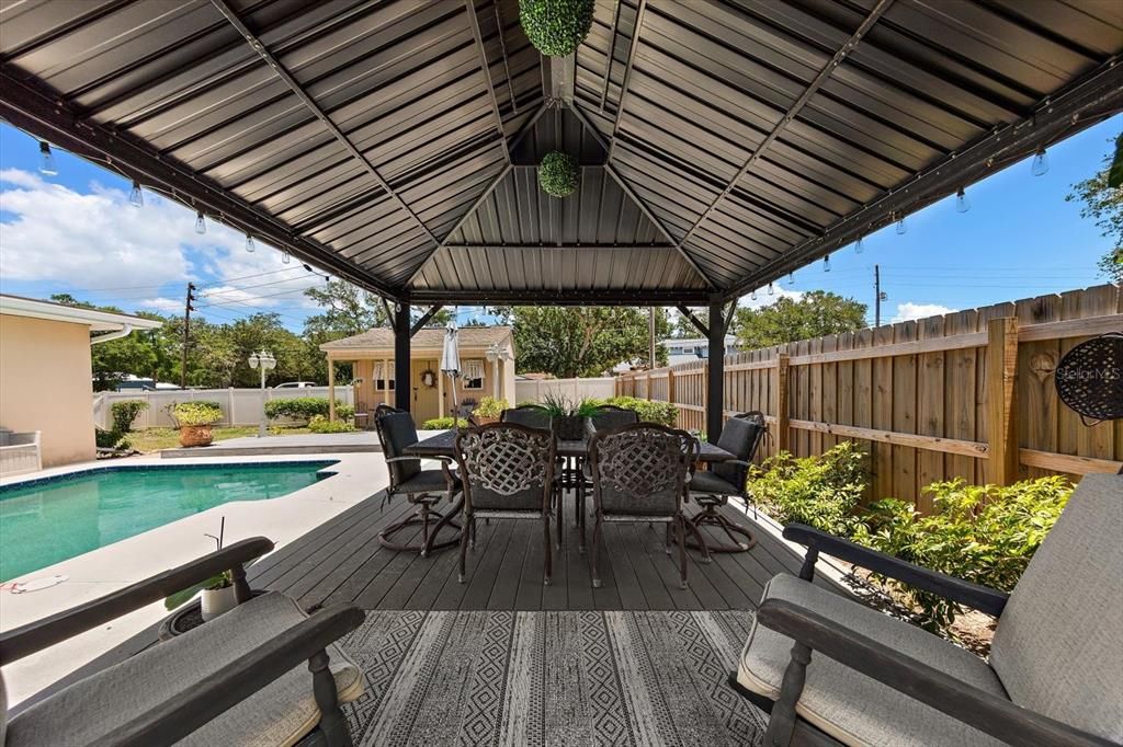 Active With Contract: $539,000 (2 beds, 2 baths, 1883 Square Feet)