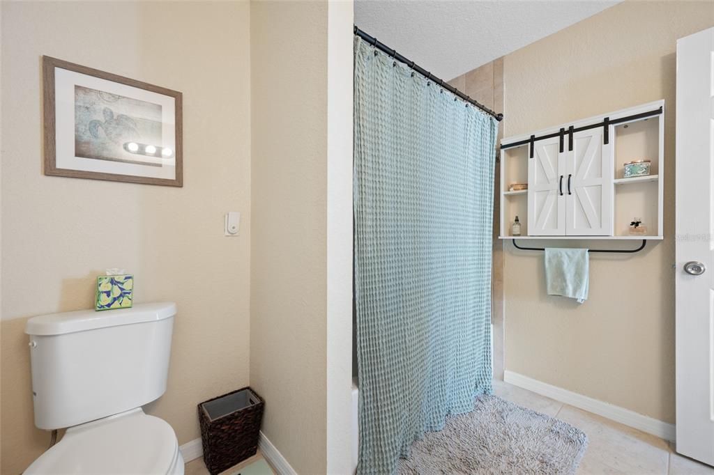 На продажу: $439,000 (4 спален, 2 ванн, 1540 Квадратных фут)