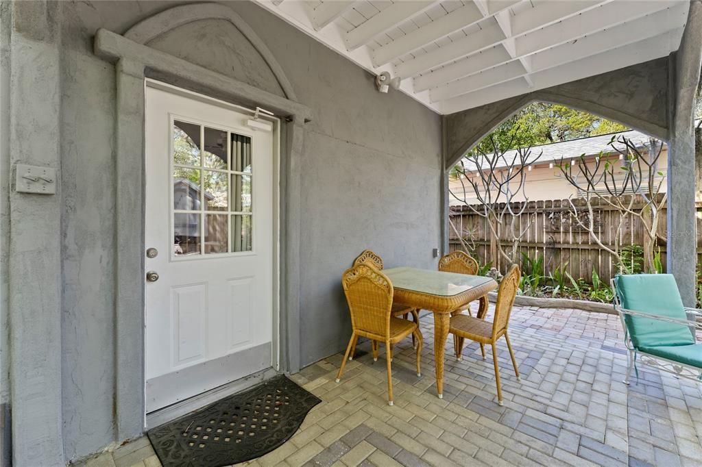 For Rent: $3,500 (3 beds, 2 baths, 1760 Square Feet)