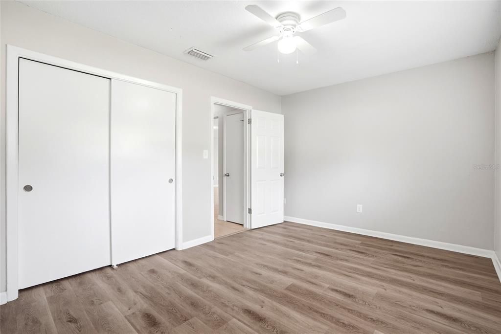 For Sale: $325,000 (3 beds, 2 baths, 1368 Square Feet)