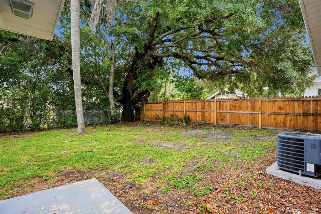 For Sale: $325,000 (3 beds, 2 baths, 1368 Square Feet)
