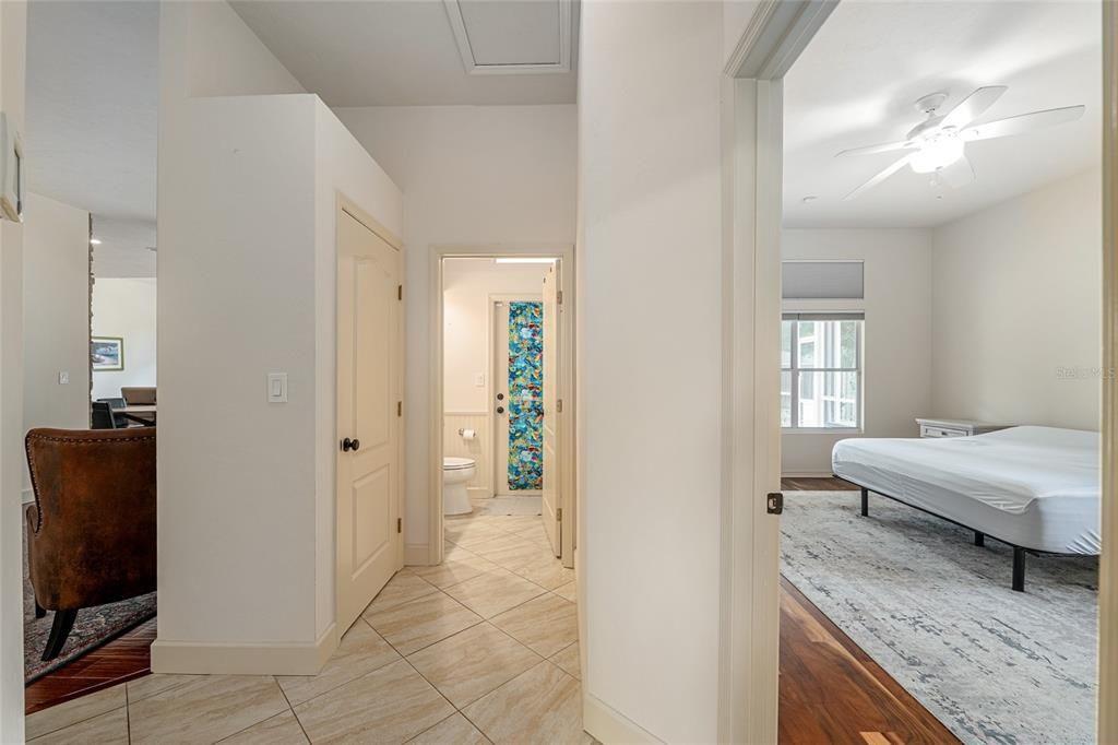 En Venta: $635,000 (5 camas, 2 baños, 2700 Pies cuadrados)