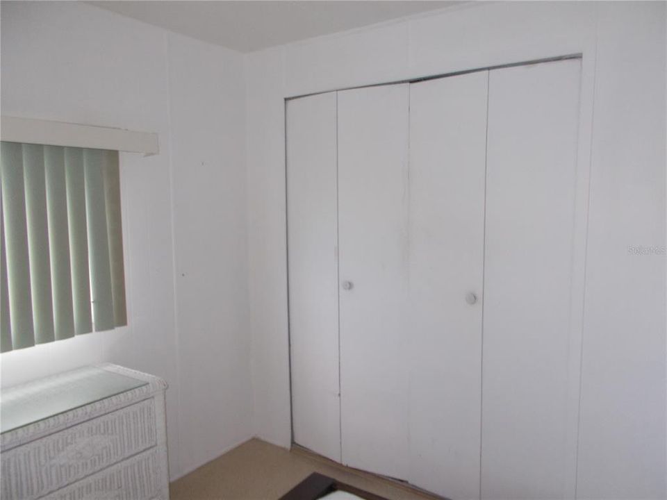 For Sale: $63,900 (2 beds, 2 baths, 731 Square Feet)