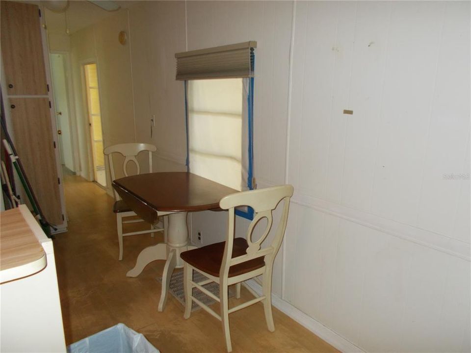 For Sale: $63,900 (2 beds, 2 baths, 731 Square Feet)