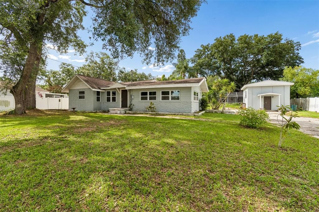 For Sale: $399,999 (2 beds, 2 baths, 1506 Square Feet)