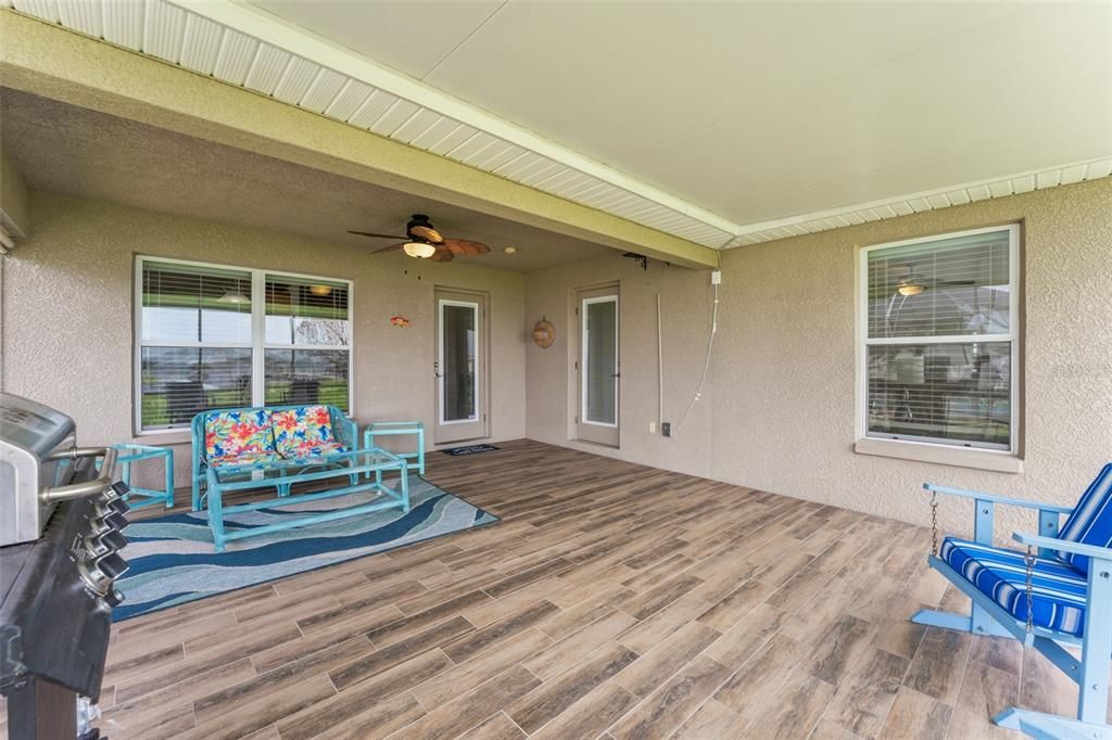 Activo con contrato: $399,900 (3 camas, 2 baños, 1998 Pies cuadrados)