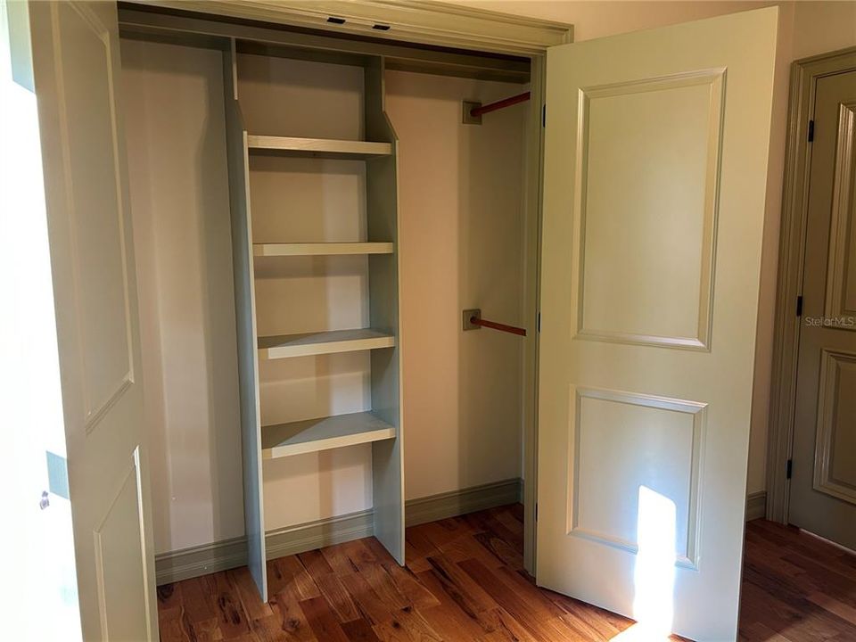 : $799,000 (3 спален, 2 ванн, 3031 Квадратных фут)