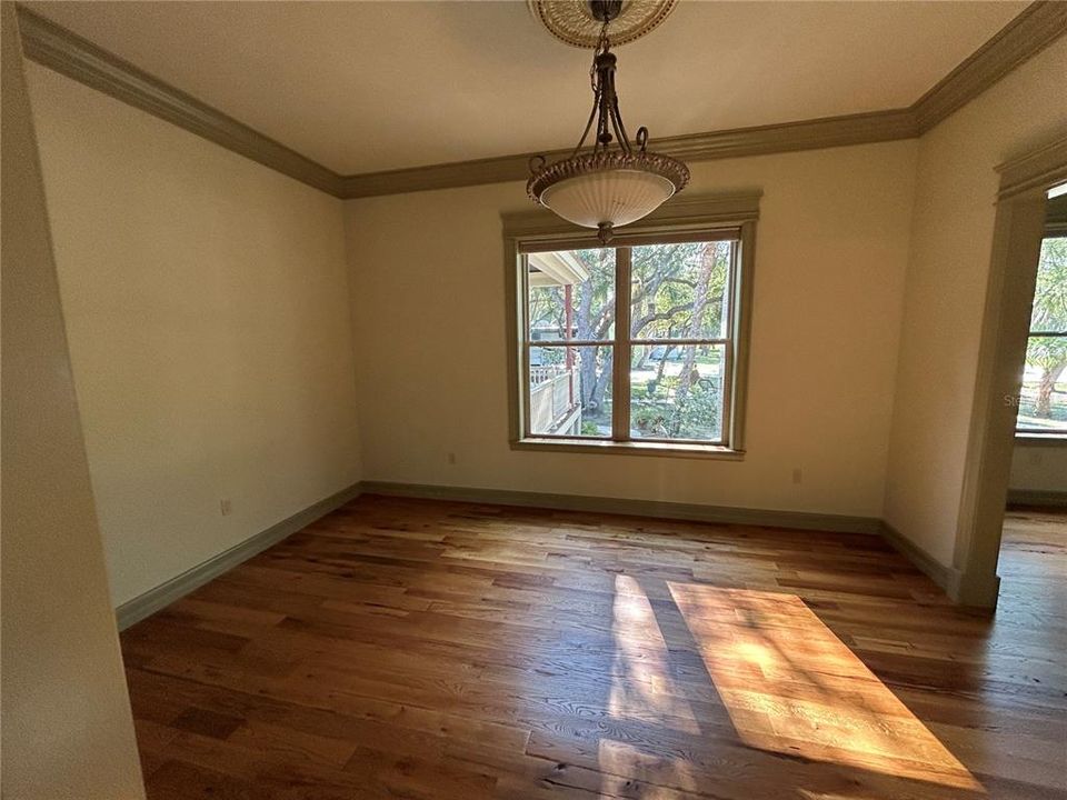 : $799,000 (3 спален, 2 ванн, 3031 Квадратных фут)