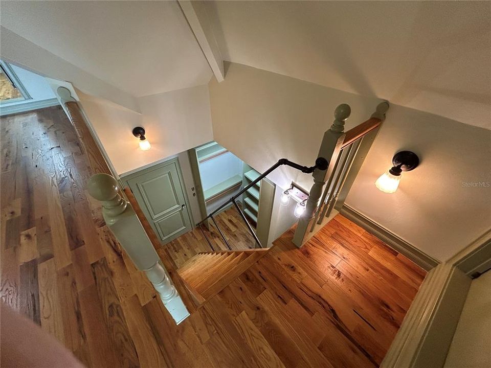 : $799,000 (3 спален, 2 ванн, 3031 Квадратных фут)