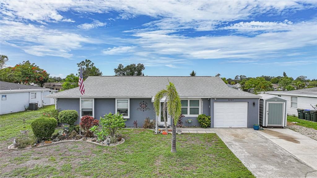 For Sale: $370,000 (4 beds, 3 baths, 2206 Square Feet)