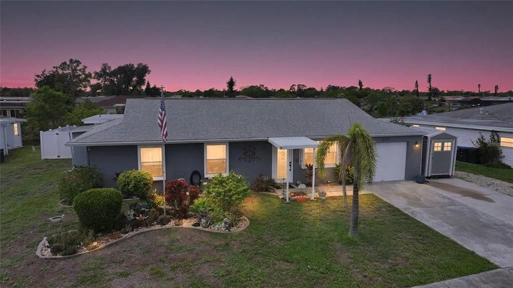For Sale: $370,000 (4 beds, 3 baths, 2206 Square Feet)
