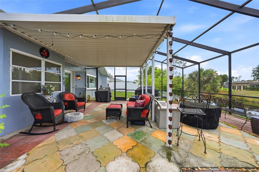 For Sale: $370,000 (4 beds, 3 baths, 2206 Square Feet)