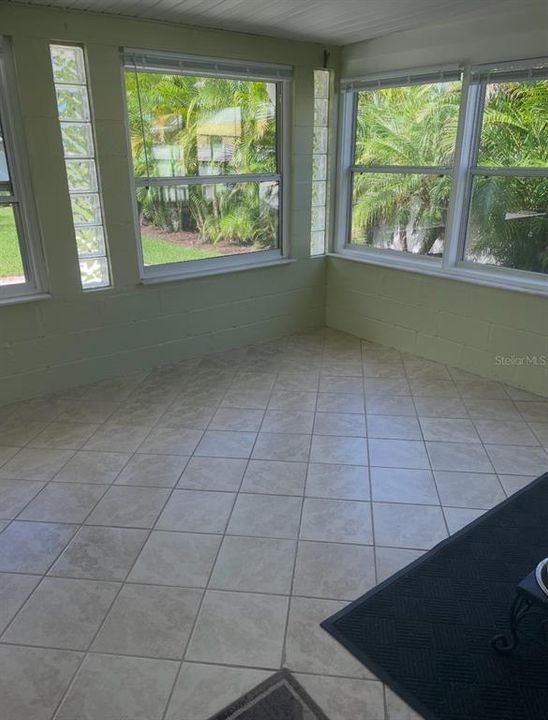 For Sale: $465,000 (3 beds, 2 baths, 1645 Square Feet)